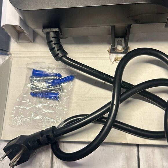 Ring Smart Lighting Low Voltage Lighting Transformer 12-15V, 200W black Bridge r - Picture 6 of 9